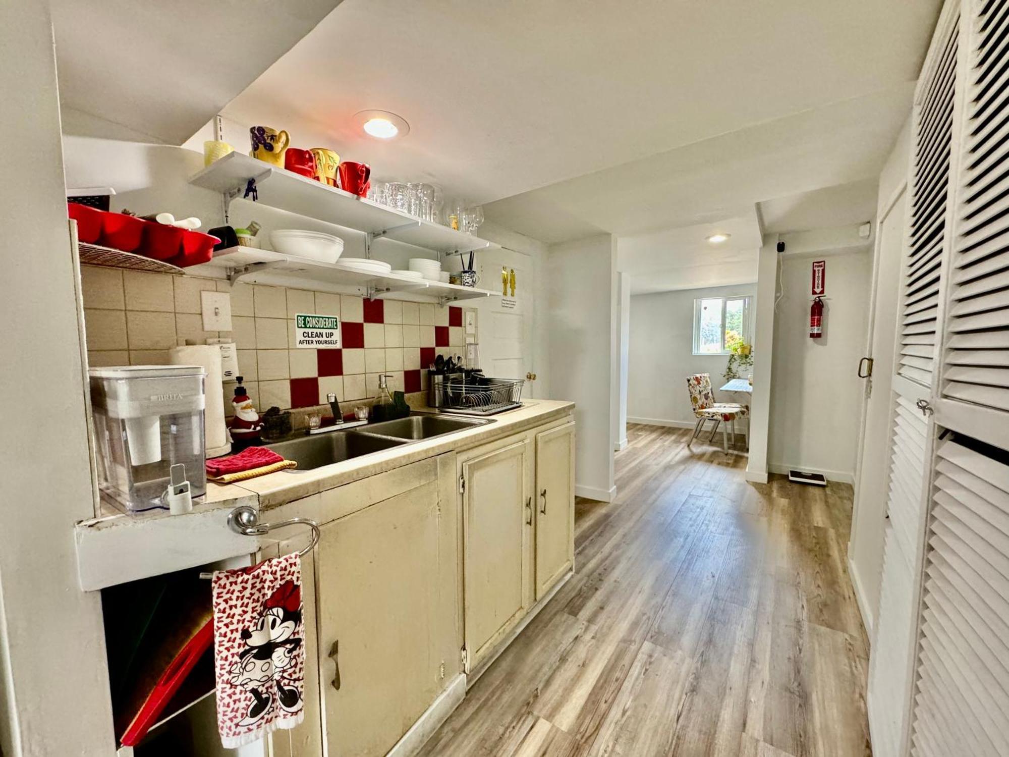 Private Room With Two Twin Beds Air Conditioning And Shared Bathrooms Located Near Seatac Airport And Downtown Seattle Extérieur photo