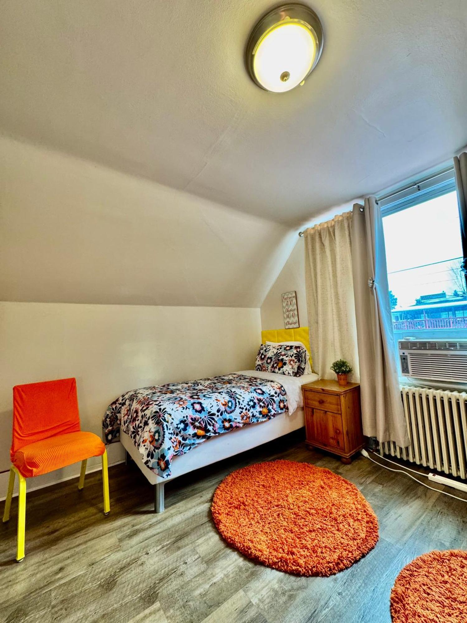 Private Room With Two Twin Beds Air Conditioning And Shared Bathrooms Located Near Seatac Airport And Downtown Seattle Extérieur photo